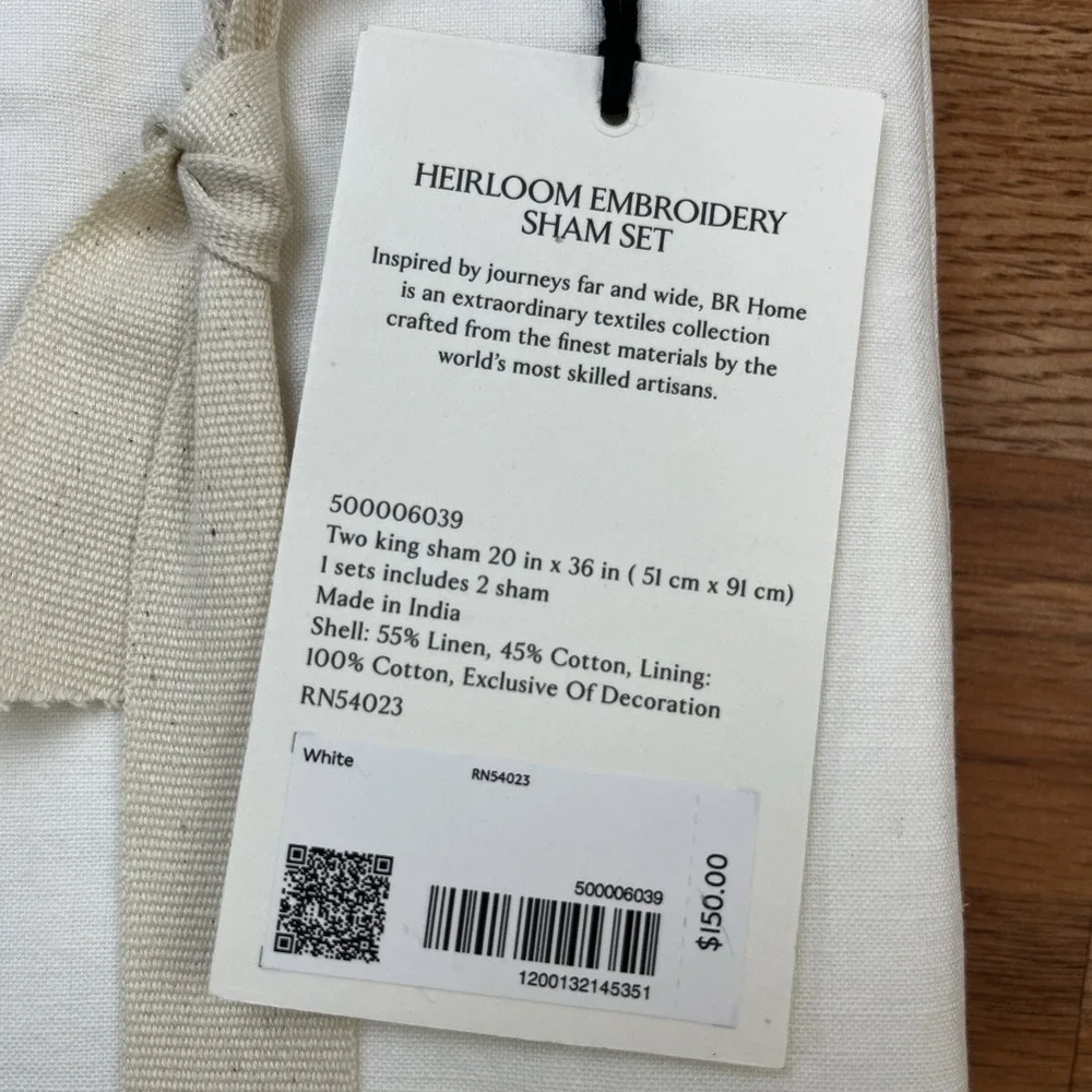 Banana Republic Home Heirloom Embroidery King Pillow Shams,‎ White 2 Piece NEW